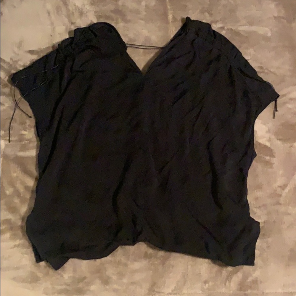 Vince Camuto women’s top